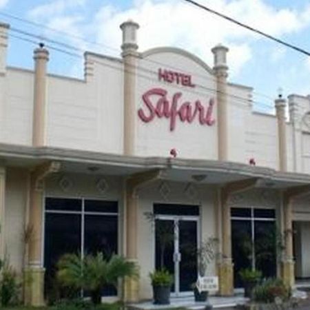 Hotel Safari 젬벨 외부 사진