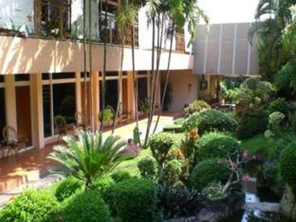 Hotel Safari 젬벨 외부 사진